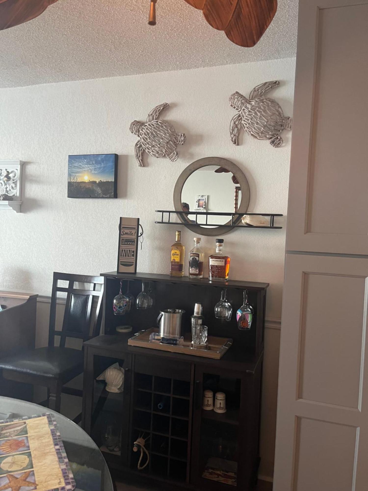 405 Waters Edge Hotell Garden City Exteriör bild