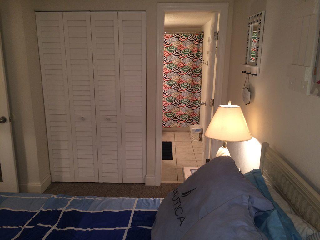 405 Waters Edge Hotell Garden City Rum bild